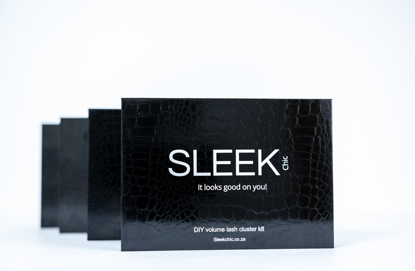 Sleek Chic DIY Lash Kit – Fluffy Volume (D Curl)
