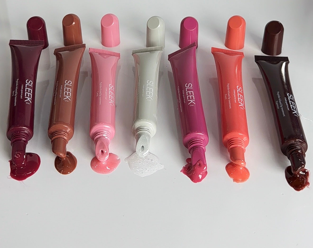 Sleek Chic Peptide infused lip treatment
