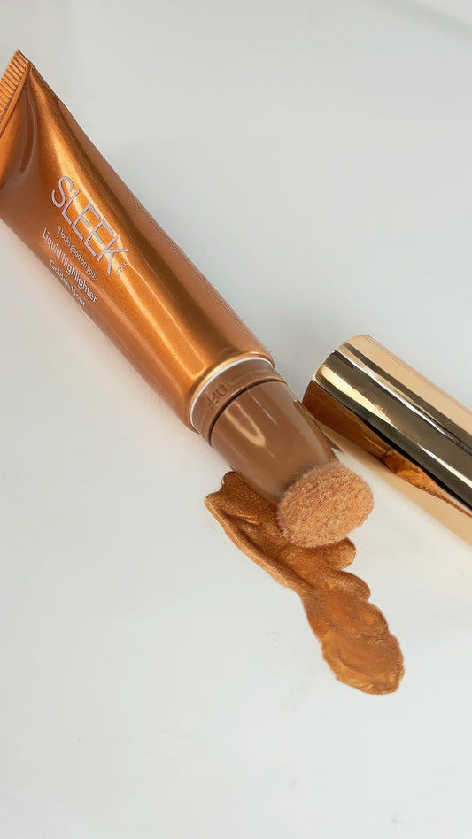 Golden Hour liquid Highlighter