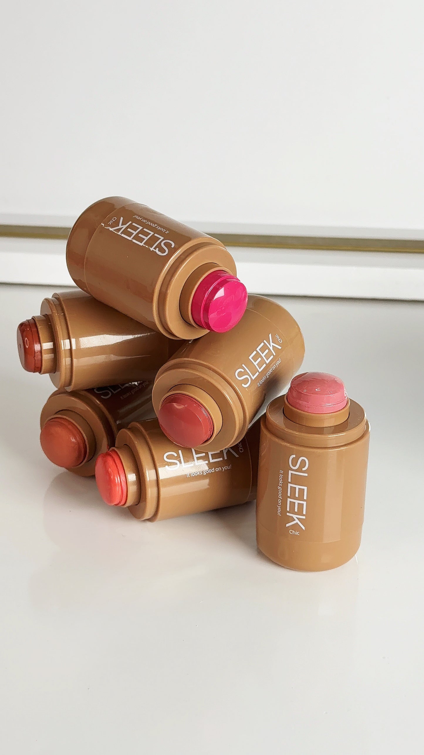 Crush - Your everyday glow stick.